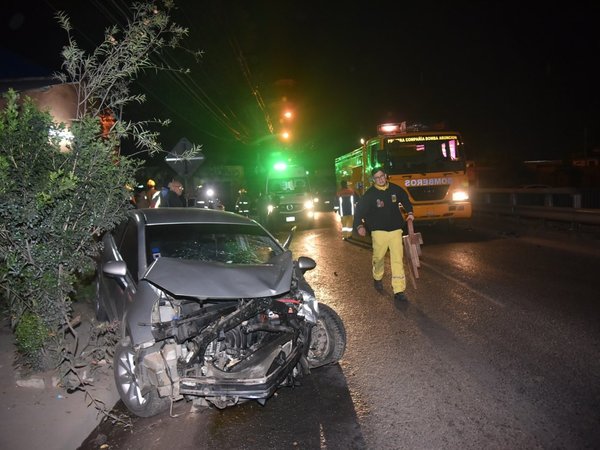 Conductor queda herido tras choque en Madame Lynch