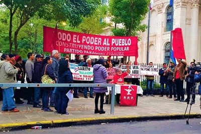 Paraguay Pyahura pide la renuncia "de todos los corruptos para reconstruir el país"