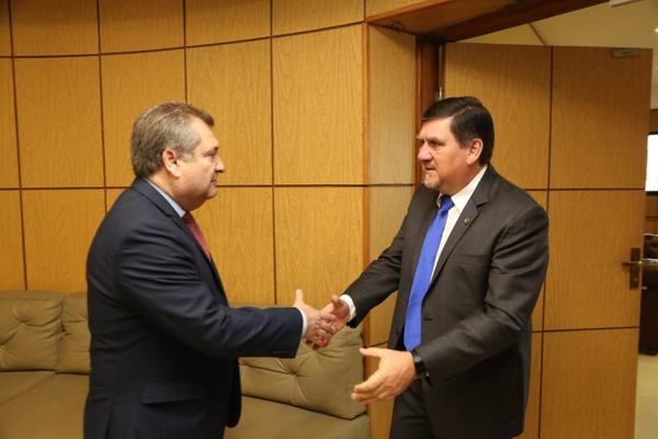 Temporada de “pecheo” presupuestario: Corte pide G. 35 mil millones para Palacio y horas extra de jueces - ADN Paraguayo