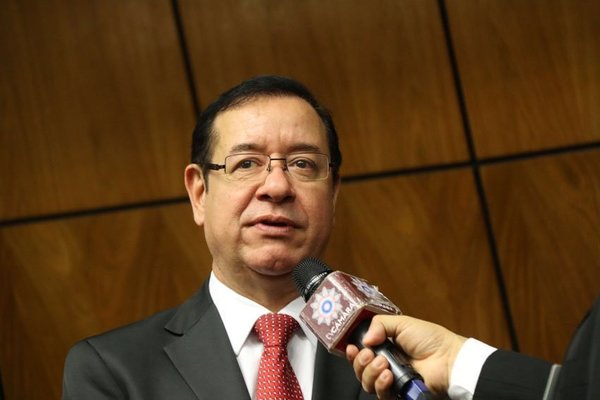 Diputado Cuevas, procesado por enriquecimiento ilícito, pedirá hoy su desafuero - ADN Paraguayo