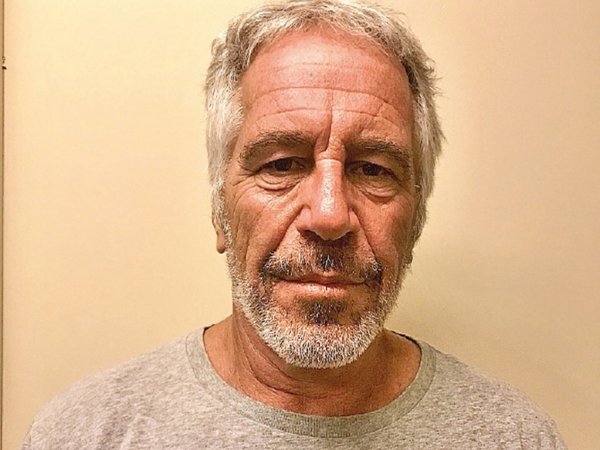 Trump pide investigación completa sobre muerte de Jeffrey Epstein