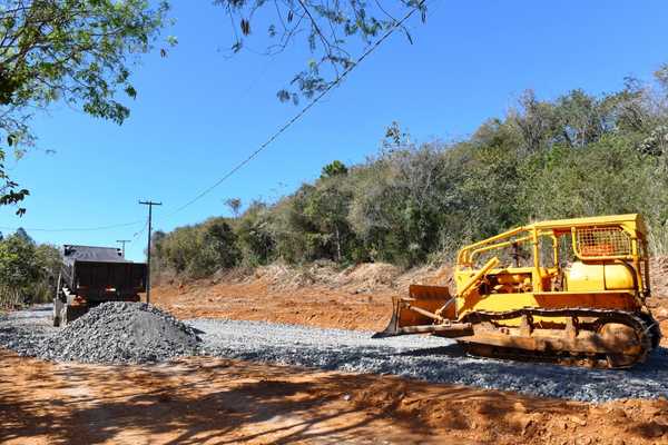Intensifican labores en zona del futuro Puente de la Integración Paraguay-Brasil | .::Agencia IP::.