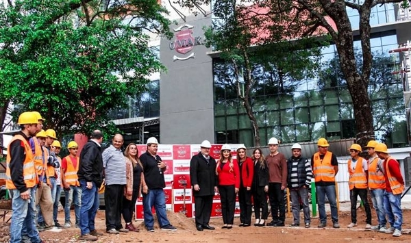 HOY / Alianza vecinal comunal sale  a “pechear” inversiones para  plazas y seguridad y reciben ayudas