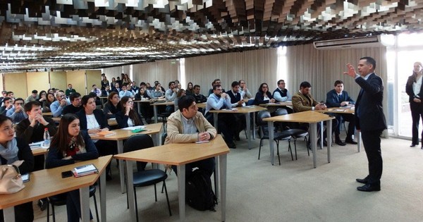 Realizarán conferencia sobre Compraventa Internacional de Mercaderías, en Asunción - ADN Paraguayo