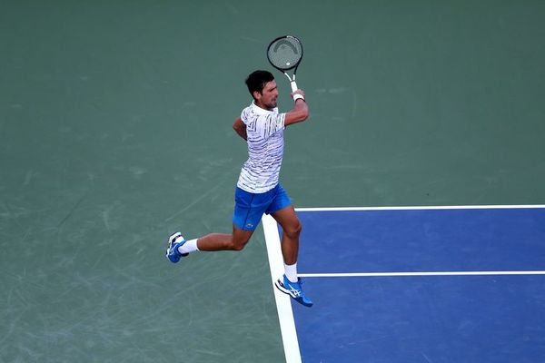 Djokovic comienza la defensa del título con triunfo - Tenis - ABC Color