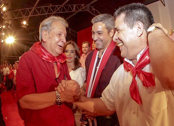 Horacio Cartes se reunió con senadores de Colorado Añetete