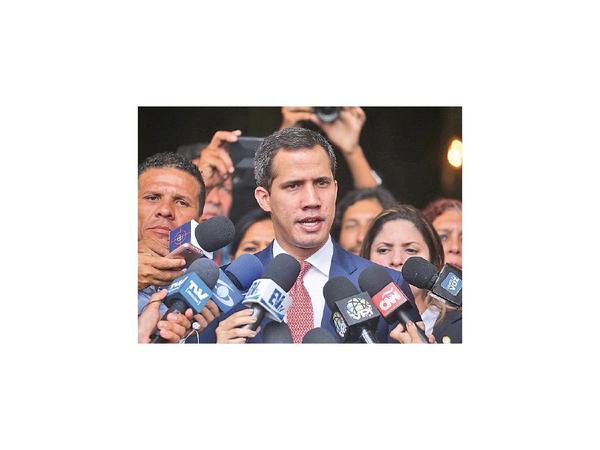 Guaidó rechaza idea del oficialismo de adelantar elecciones