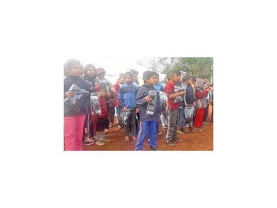 San Pedro: Niños de escuelas indígenas reciben donación