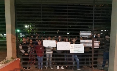 HOY / Universitarios en vigilia por juicio: “No vamos a parar hasta lograr el objetivo”
