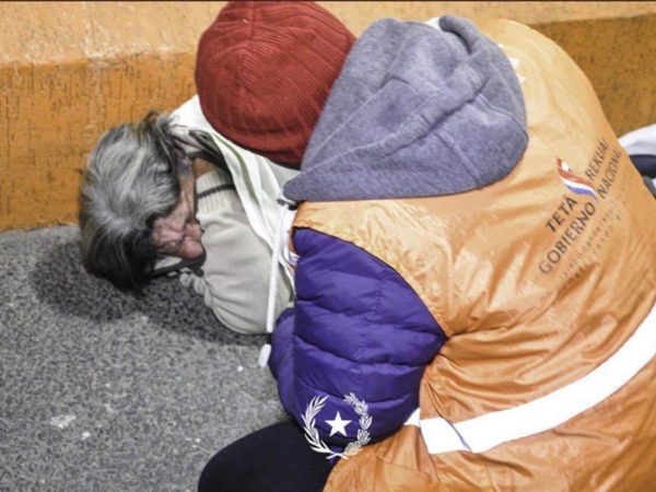 SEN albergó a 13 personas durante la fría noche