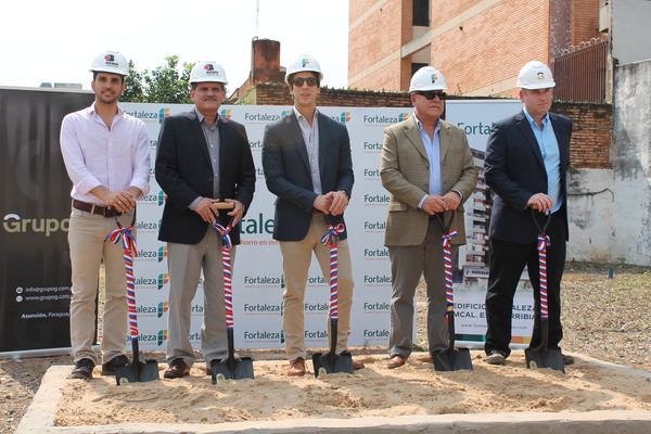 Realizan palada inicial del edificio Fortaleza Mariscal Estigarribia