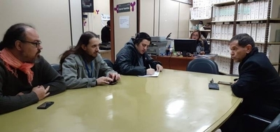 HOY / ABC se niega a hablar sobre despidos masivos y evita asistir a tripartita