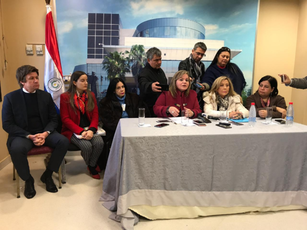 'El acoso sexual está y se puede comprobar a través de los mensajes', afirma senadora