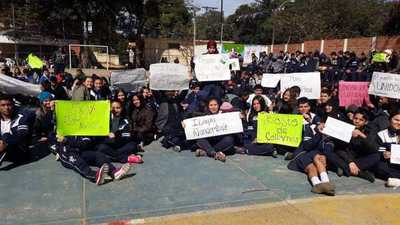 Réplicas de protestas en el interior a favor del juicio político - ADN Paraguayo