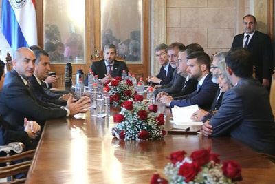 Desencanto, rechazo y errores: las palabras elegidas para calificar el primer año de Abdo - Nacionales - ABC Color