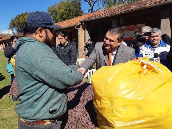 COMUNA ENTREGA APORTES A COMISIONES E INSTITUCIONES PARA FESTEJOS DEL DÍA DEL NIÑO