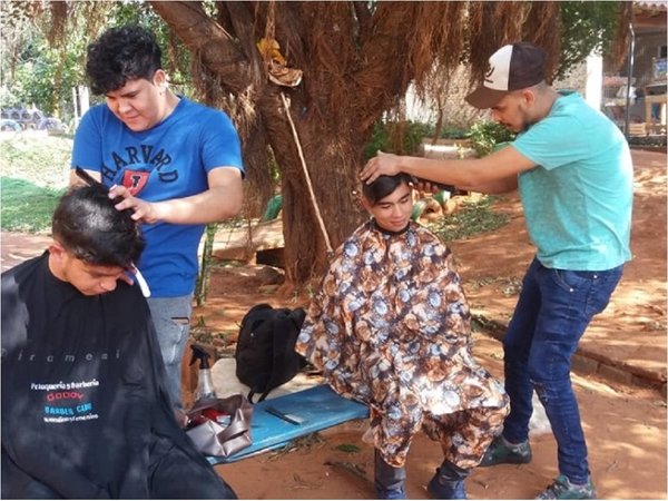 Buscan peluqueros y maquilladores voluntarios para evento solidario