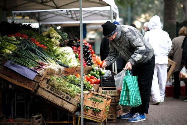 Comercios argentinos comienzan a subir precios - Mundo - ABC Color