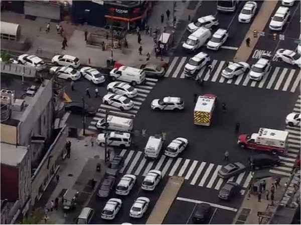 Al menos 5 policías resultan heridos en un tiroteo en Filadelfia