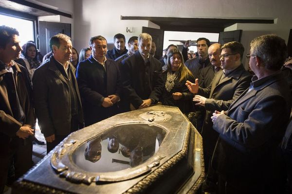 Mario Abdo Benítez inauguró obras en Paraguarí - Nacionales - ABC Color