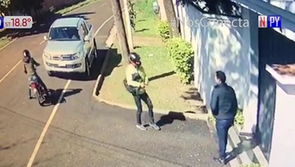 Motochorros atracan a contratista y se llevan G. 150 millones | Noticias Paraguay