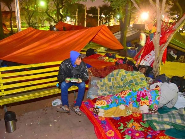 Campesinos llegan a Asunción para exigir juicio político