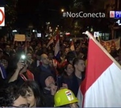 Juicio político: Multitudinaria movilización en el microcentro - Paraguay.com