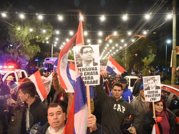 "¡Elecciones ya!", exigen manifestantes en marcha contra el Gobierno