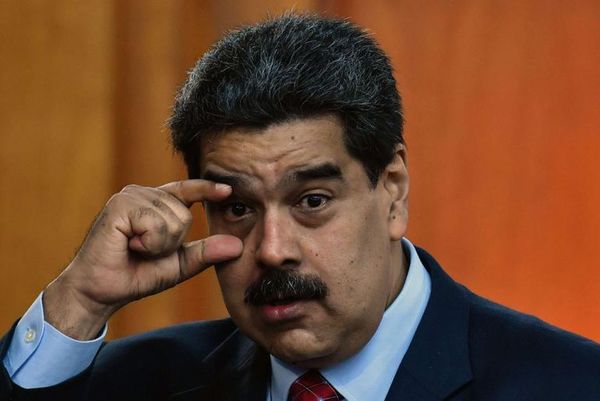 Maduro denuncia que el expresidente colombiano Álvaro Uribe planea asesinarlo - Mundo - ABC Color