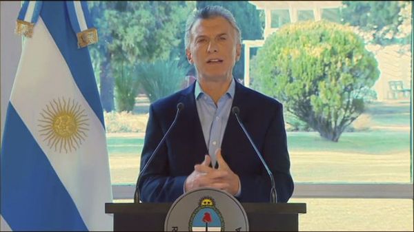 Macri y Fernández tratan de calmar a los mercados tras desplome en Argentina - Mundo - ABC Color