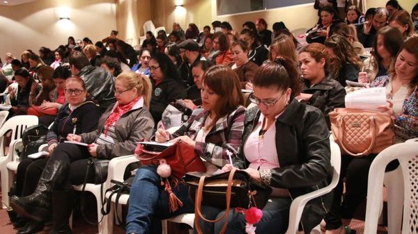 Siguen capacitaciones para docentes sobre prevención de bullying - Nacionales - ABC Color