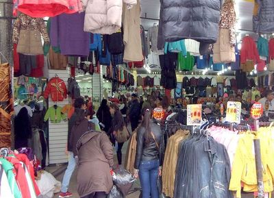 Comerciantes del Sur,preocupados por la crisis en la Argentina