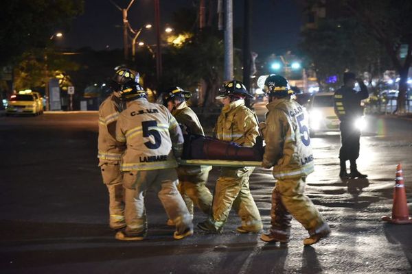 Conductor de Automóvil atropelló a motociclista y huyó - Nacionales - ABC Color
