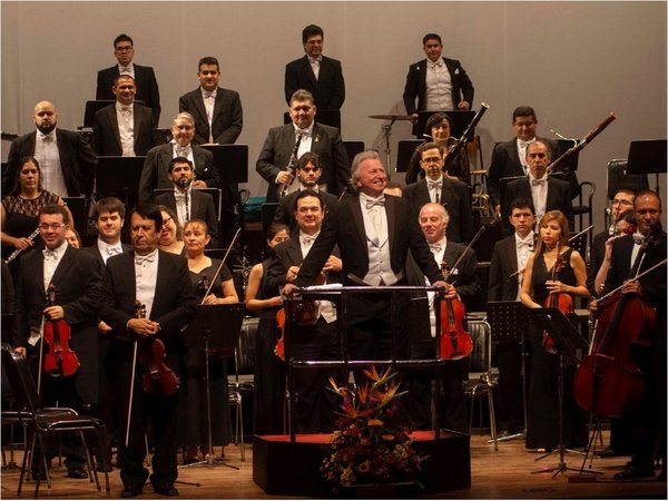 Sonidos sinfónicos y de  rock para celebrar los 482 años de Asunción