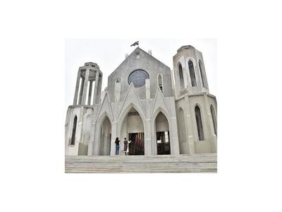 Heraldos   celebran hoy   80 años de  su fundador y reabren el templo