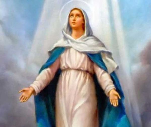 Hoy se celebra la Asunción de la Virgen María.