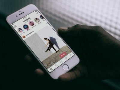 Alumna de noveno denunció que profe le acosó por Instagram