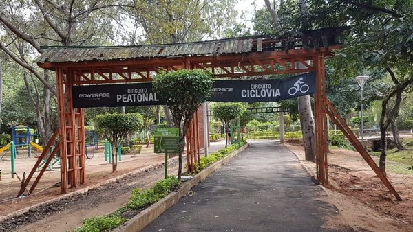 Pésimo trabajo en la ciclovía que pone en peligro la vida de las personas | San Lorenzo Py