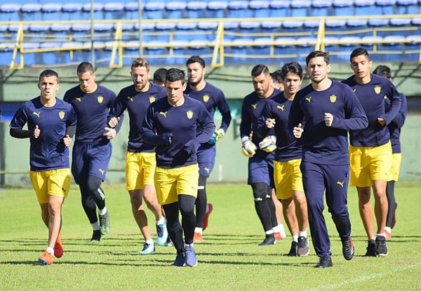 Luqueño, con varios cambios para enfrentar a Nacional