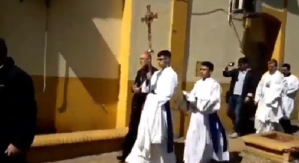 Policía detiene a dos personas tras escrache a Monseñor