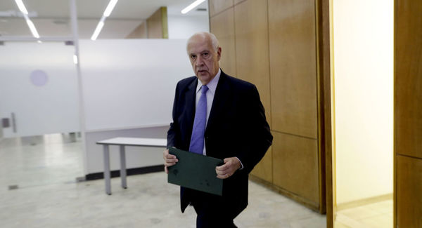 Candidato presidencial argentino pide suspender campaña electoral por crisis » Ñanduti