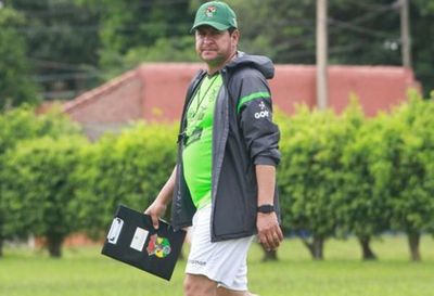 Cesan a seleccionador de fútbol de Bolivia - Fútbol - ABC Color