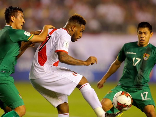 Bolivia destituye a su seleccionador por los malos resultados en la Copa América