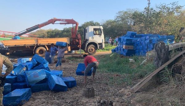 Incautan embarcaciones cargadas con cigarrillos paraguayos que ingresaron de contrabando al Brasil