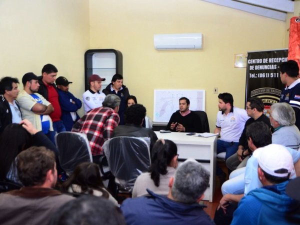 Comuna esteña insiste en necesidad de ordenar el microcentro comercial