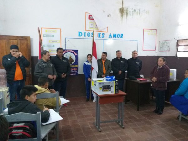 Escuela San Francisco de Asís recibió importante donación | San Lorenzo Py