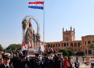 El Gobierno, inmerso en profunda crisis política en su primer año