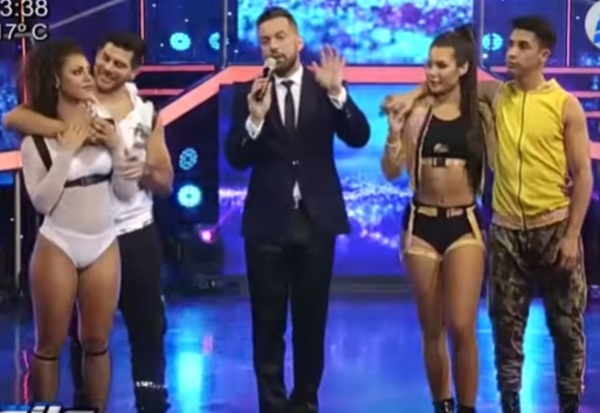 La Miss Pynandi y Carlos Viveros en el primer duelo de telefónico del Baila