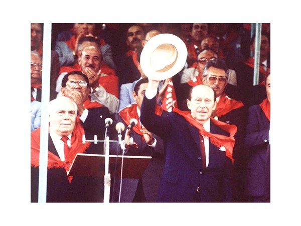 Un día como hoy morìa Stroessner