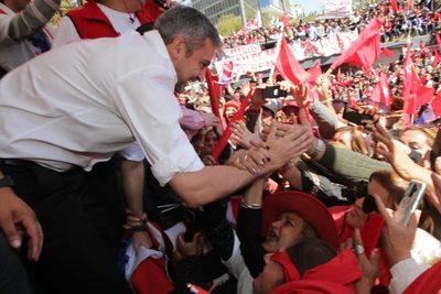 El gobierno de alguna gente